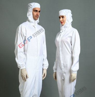 使用無塵服??時需要注意哪些事情？